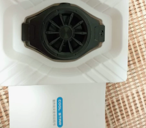手机散热背夹 半导体手机散热器 无划痕，无...