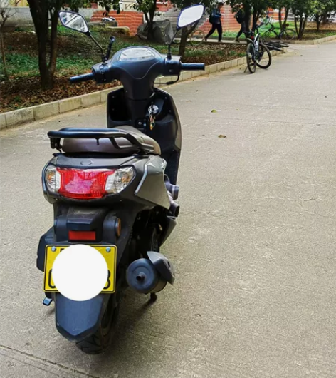 踏板摩托车2021年3月出厂 9月落户 目...