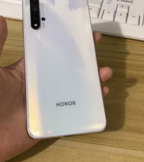 荣耀 20，8+256G内存  麒麟980...