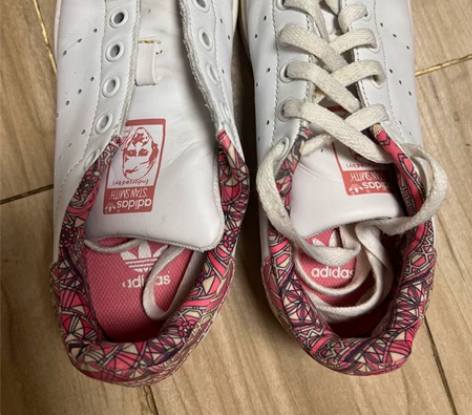 阿迪小白鞋大童鞋36码225内长，新旧如图...