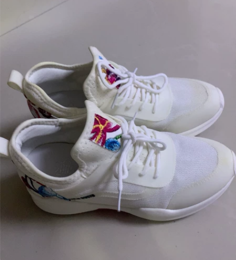 37码内增高鞋，很舒服的，本人鞋子多闲置，...