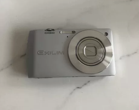 卡西欧s200   屏幕显示轻微泛黄   ...