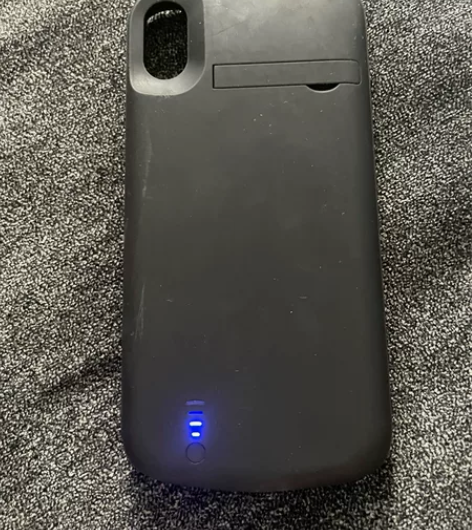 iPhone XR背夹充电宝 10000毫...