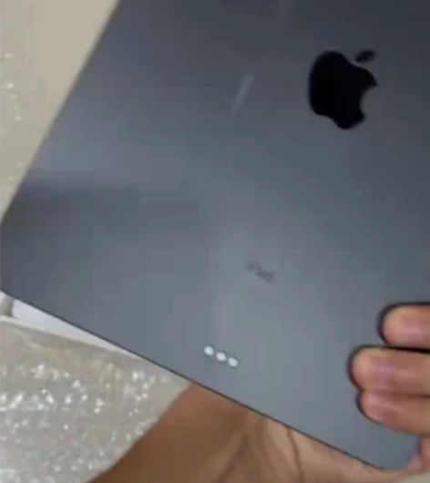 ipad  pro2018就后壳划痕，其它...