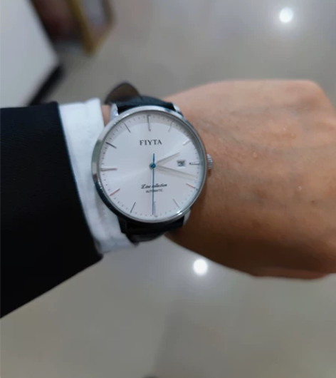 飞亚达风致手表，京东自营购买3333，打骨...