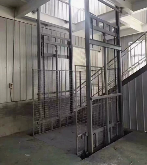 液压货梯 操作简单，使用方便，用料厚实，安...
