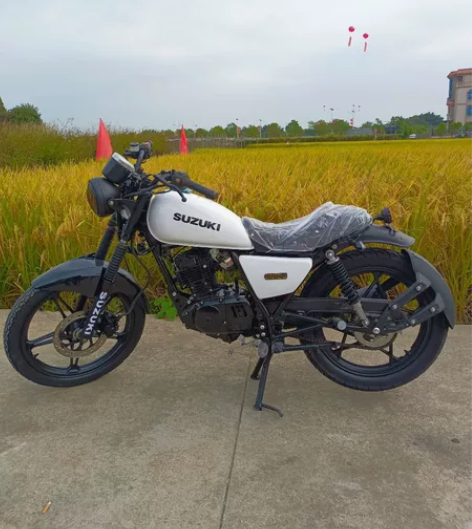 二手摩托车网红铃木复古125CC 九成新...