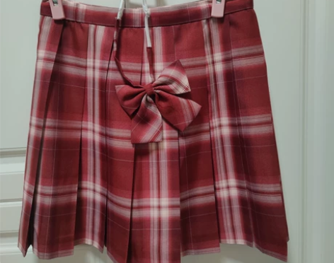 低价出jk 格裙 科幻 归来xl45 小物...