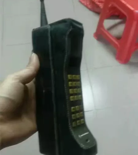 大哥大,大灰狼,摩托罗拉8500,古董手机...