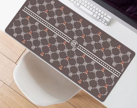 超大号鼠标垫加厚锁边键盘垫抖音小红书同款种...