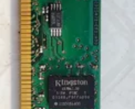 闲置原装金士顿DDR3 1333 2G内存...