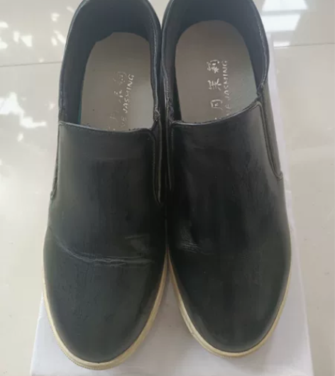 清鞋柜内增高四季可穿。不退换，偏远地区不包...