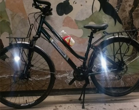 自行车，旅行车。27速，油刹，快拆轮。27...