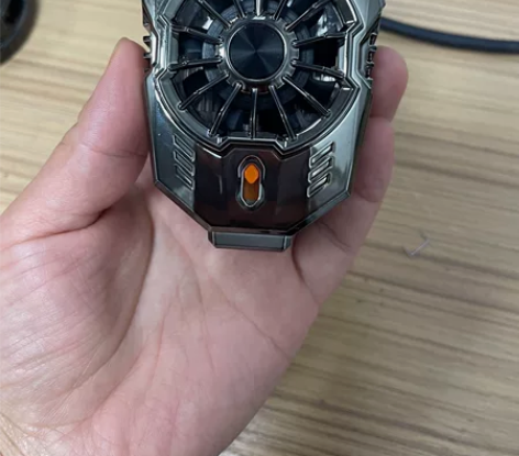 全新现货！ 包邮！半导体手机散热器，降温快...