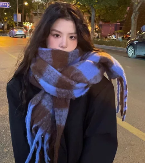 虞书欣同款围巾全新 很百搭～ 感兴趣的话点...
