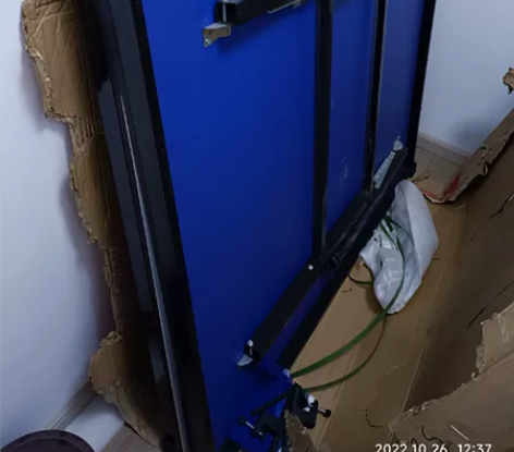 转让闲置乒乓球桌，桌面厚度1.5厘米，基本...
