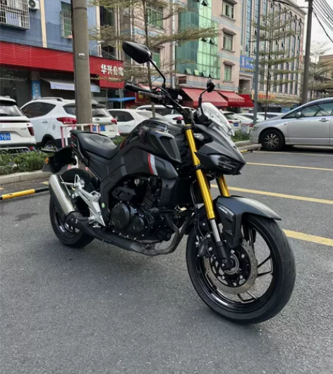 豪爵低价出售九五新二手摩托车，水车，机车地...