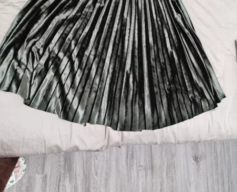 女士a字裙，松紧腰、不退换 感兴趣的话点“...