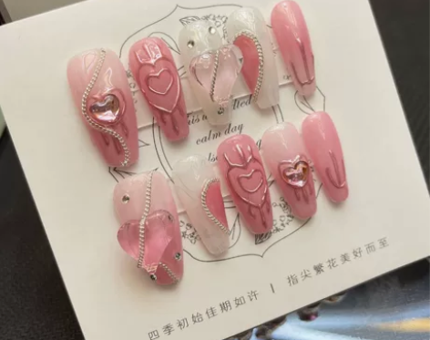 26.9包邮 洛丽塔爱心甜美穿戴甲 下单即...