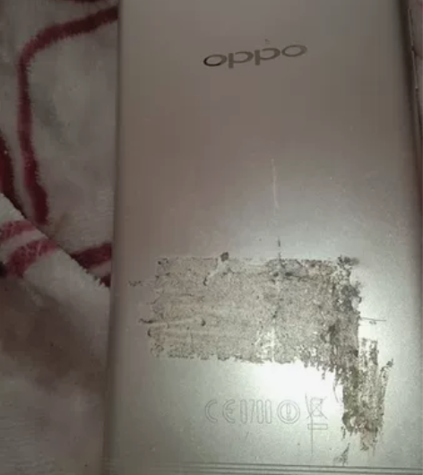 OPPO手机。里面都是英文。看不明白。开机...