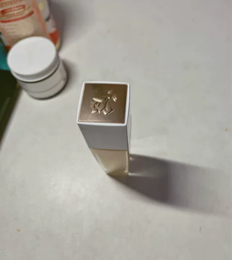 兰蔻持妆粉底 用了大概5次左右,比较适合油...