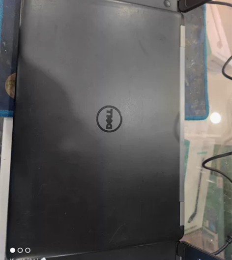 戴尔笔记本,配置i5处理器,8 G内存,2...