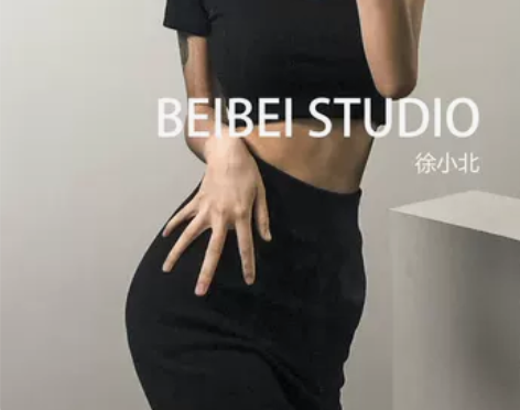 纯色大方领修身显瘦短袖T恤+高腰 一套 全...