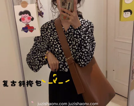 春夏chic休闲简约包包女2020新款韩版...