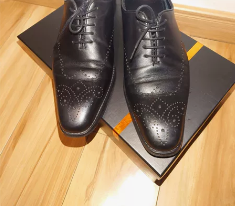 布洛克正装皮鞋，才换的后跟胶，鞋面完好，出...