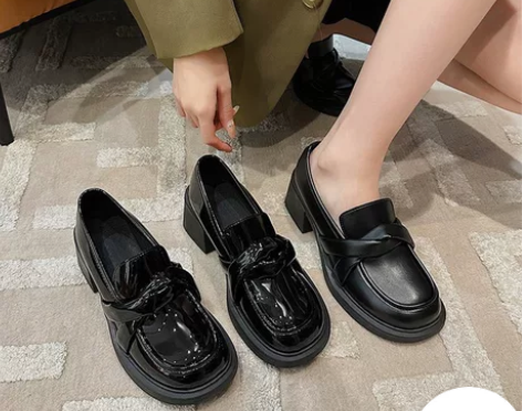 小皮鞋女2022秋冬新款复古中跟乐福鞋平底...