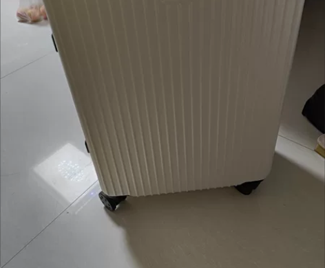 铝合金边框行李箱旅行箱 【捡漏】公司用来送...