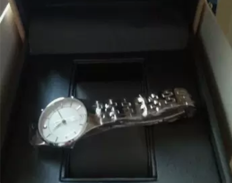 飞亚达纪念女表?宝贝是公司定制的纪念手表，...