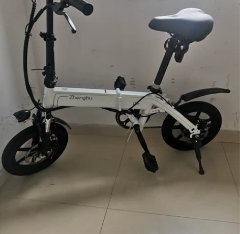 正步电动车 买来就几个月 非常新，因为另外...
