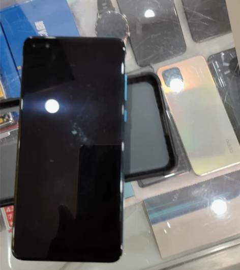 华为p405g 8+128。全原装。给老婆...