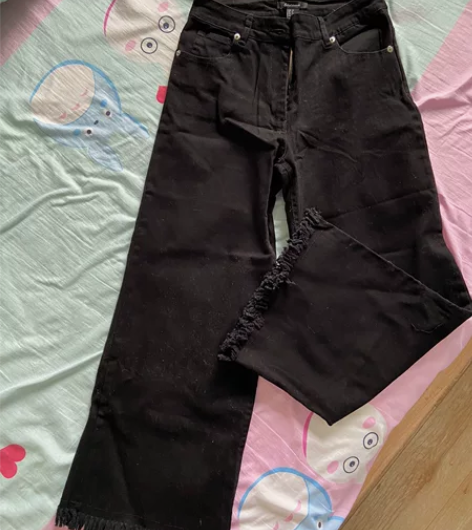 S码,女生阔腿直筒牛仔裤,黑色,全新,裤长...