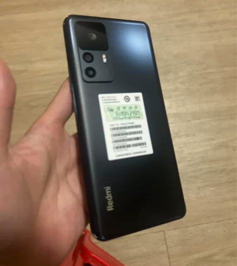 自用一手红米k50至尊版，12g运行内存，...