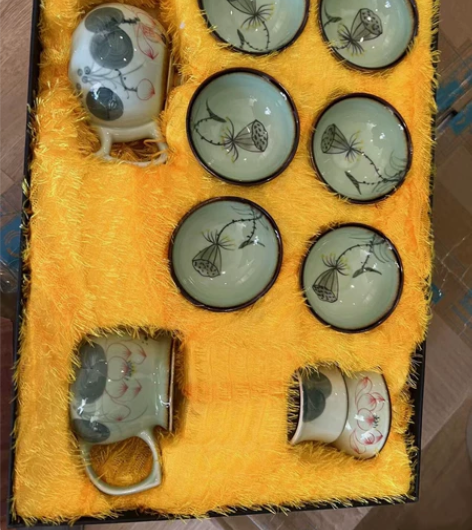 茶馆清仓，茶具甩卖，低价处理，每一套都不一...