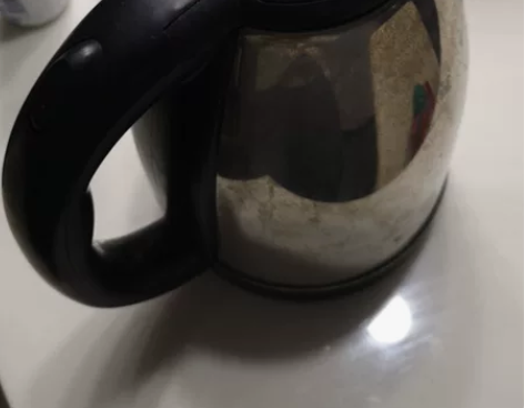 电烧水壶和水壶，茶馆可用。两个一起38，单...