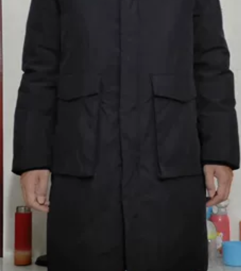 男士黑色长款羽绒服，九五新，模特高173*...