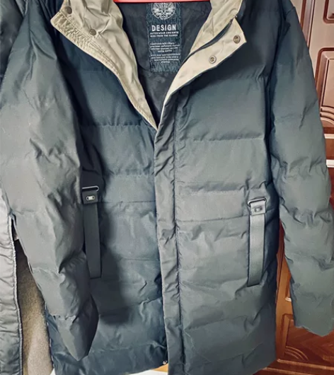 羽绒服最后一件,基本全新,男士穿至170斤...