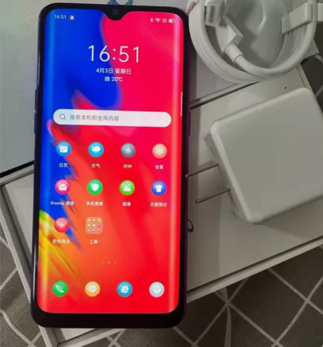 oppor17,4g全网通手机,8+128...