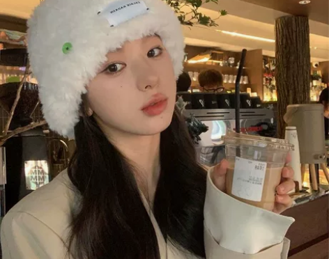 白鹿同款帽子秋冬毛绒渔夫帽针织加厚保暖仿皮...