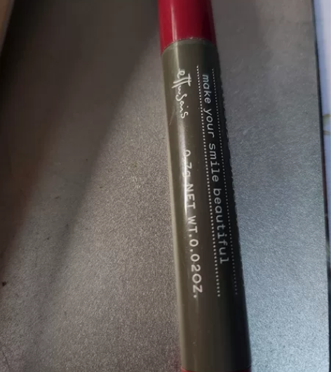 艾杜纱梅子色眼影笔 送花落利亚眼线笔