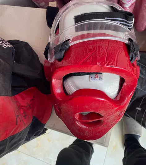 孩子的跆拳道护具，穿了五六次就不学了，二年...