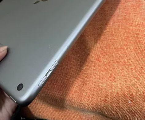 降价了  忍痛出，因女朋友送的现在分手了 ...