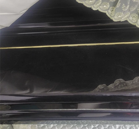 搬家闲置钢琴一架带琴凳琴套，一直闲置，保护...