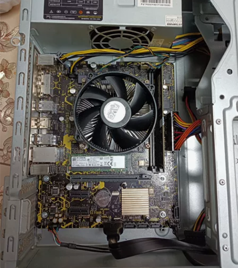 华硕B250主板+G3930cpu+4G内...