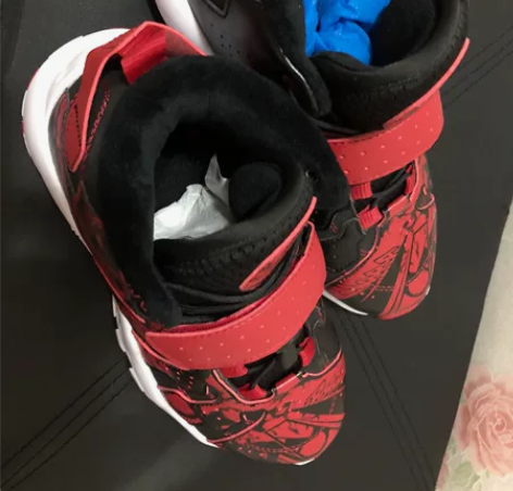 【全新】李宁红色加绒运动鞋。给孩子买的，不...