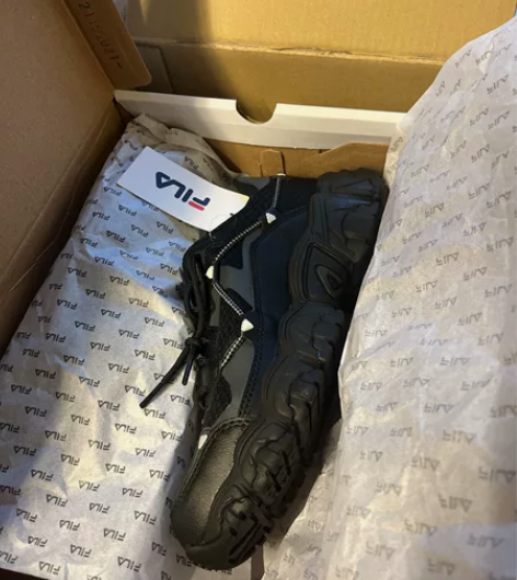 FILA 猫爪鞋，韩版。感觉比国内的修长一...