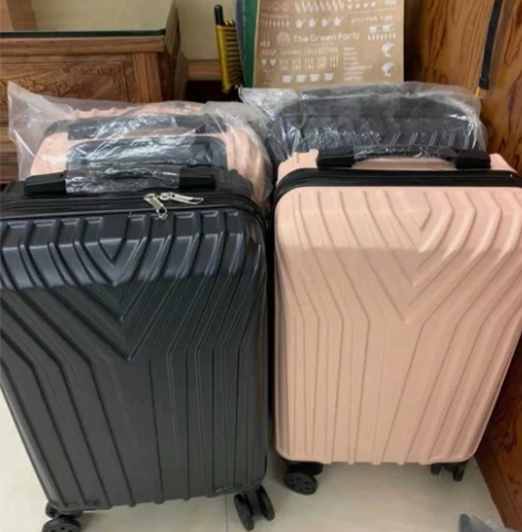 朋友实体店不开了,全新包邮行李箱拉杆箱20...